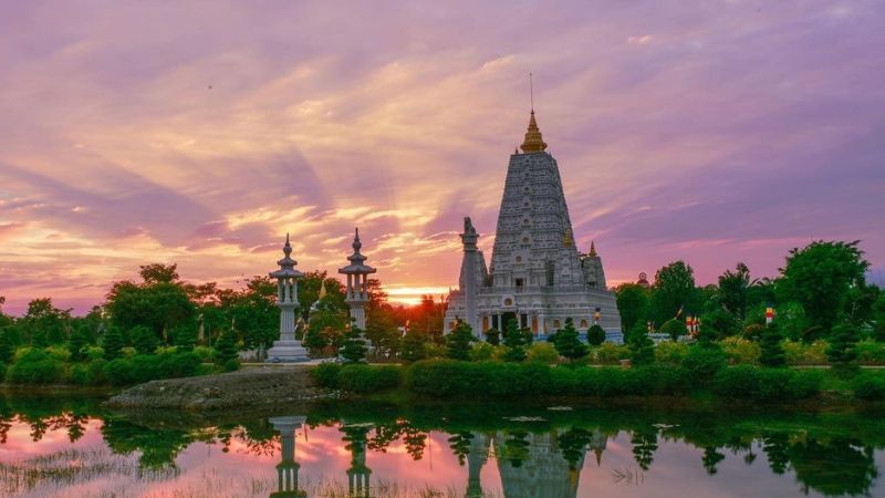 xr:d:DAFxD86c12Q:10,j:4067156251995794521,t:23101215